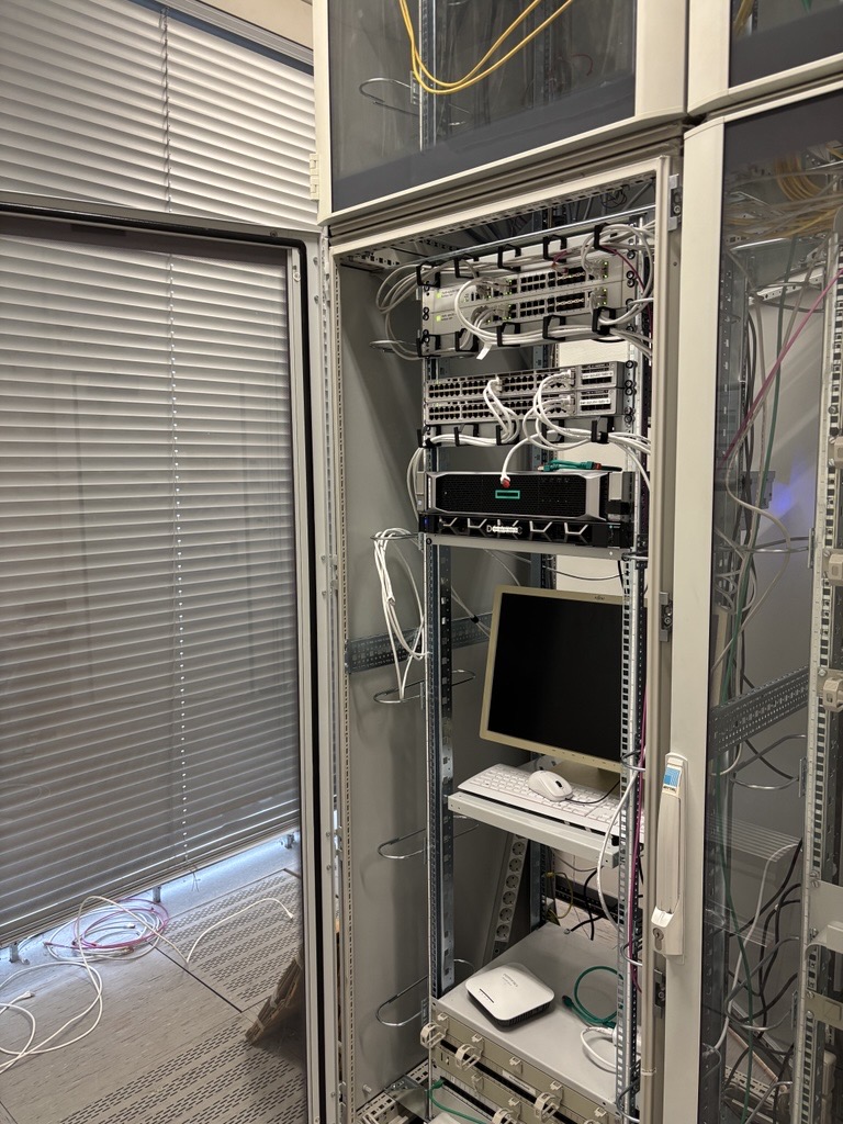 Das Ergebnis des Azubi Lab Projektes in der Fachinformatik Ausbildung: ein eigenständiger IT-Standort